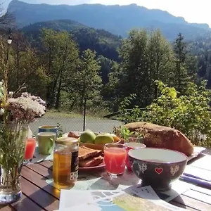 https://la-sabaudia-saint-pierre-dentremont-savoie.hotels-rhonealpes.com