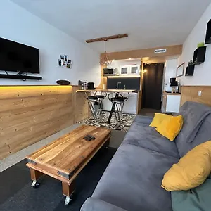 https://cosy-bourg-saint-maurice.hotels-rhonealpes.com
